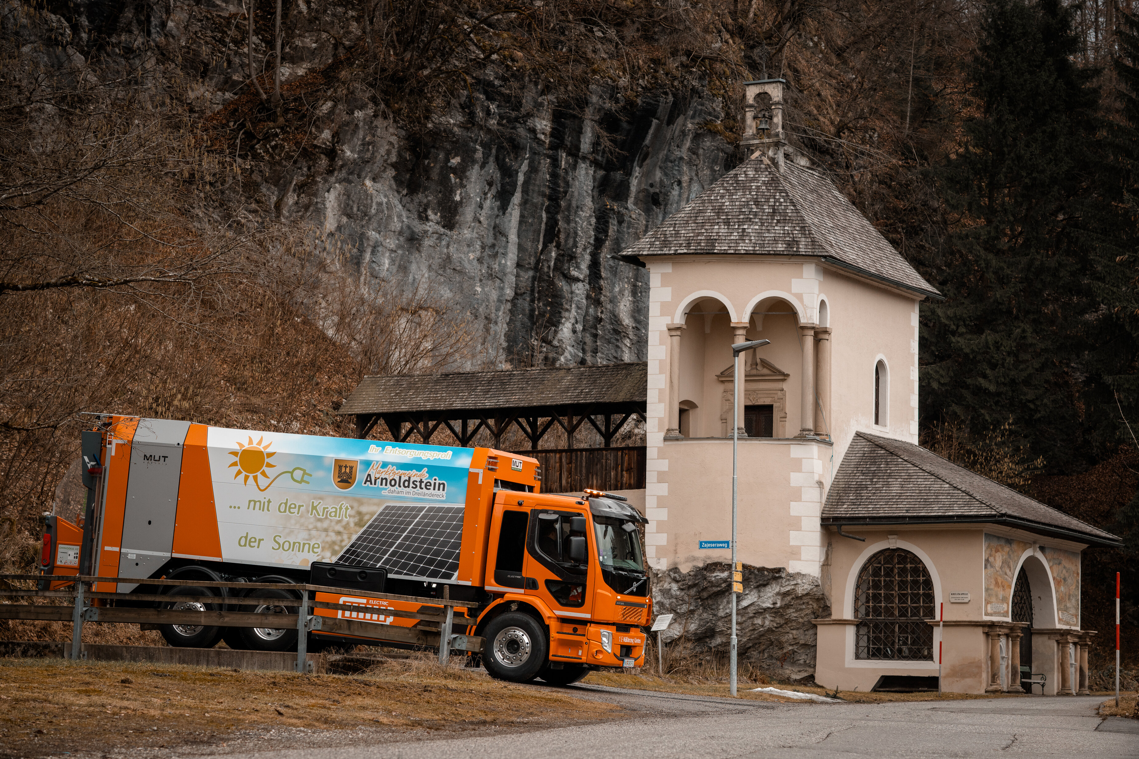 Übergabe eines ROTO MUT an die Gemeinde Arnoldstein