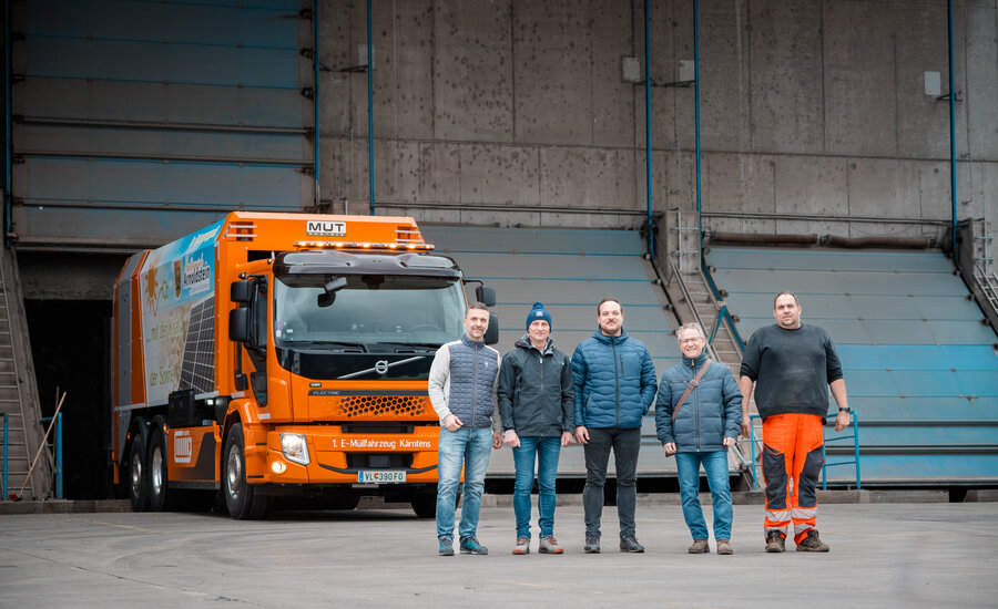 Übergabe eines ROTO MUT an die Gemeinde Arnoldstein